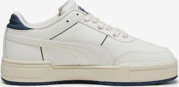 Baskets basses PUMA en blanc