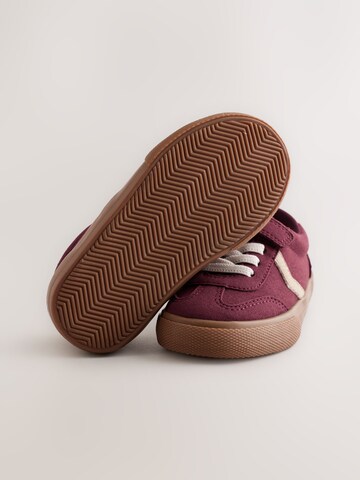 Sneaker di Next in rosso