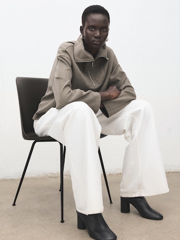 MANGO Sweatshirt 'CHILE' in Brown