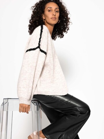 SASSYCLASSY Oversizestrickjacke in Weiß