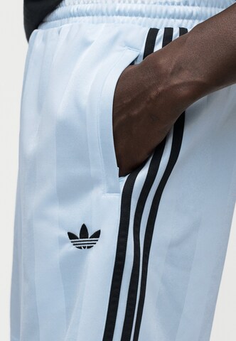 mėlyna ADIDAS ORIGINALS Laisvas Kelnės 'ENGINEERED'