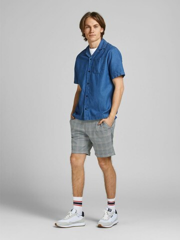 JACK & JONES Slimfit Shorts 'Connor' in Grau