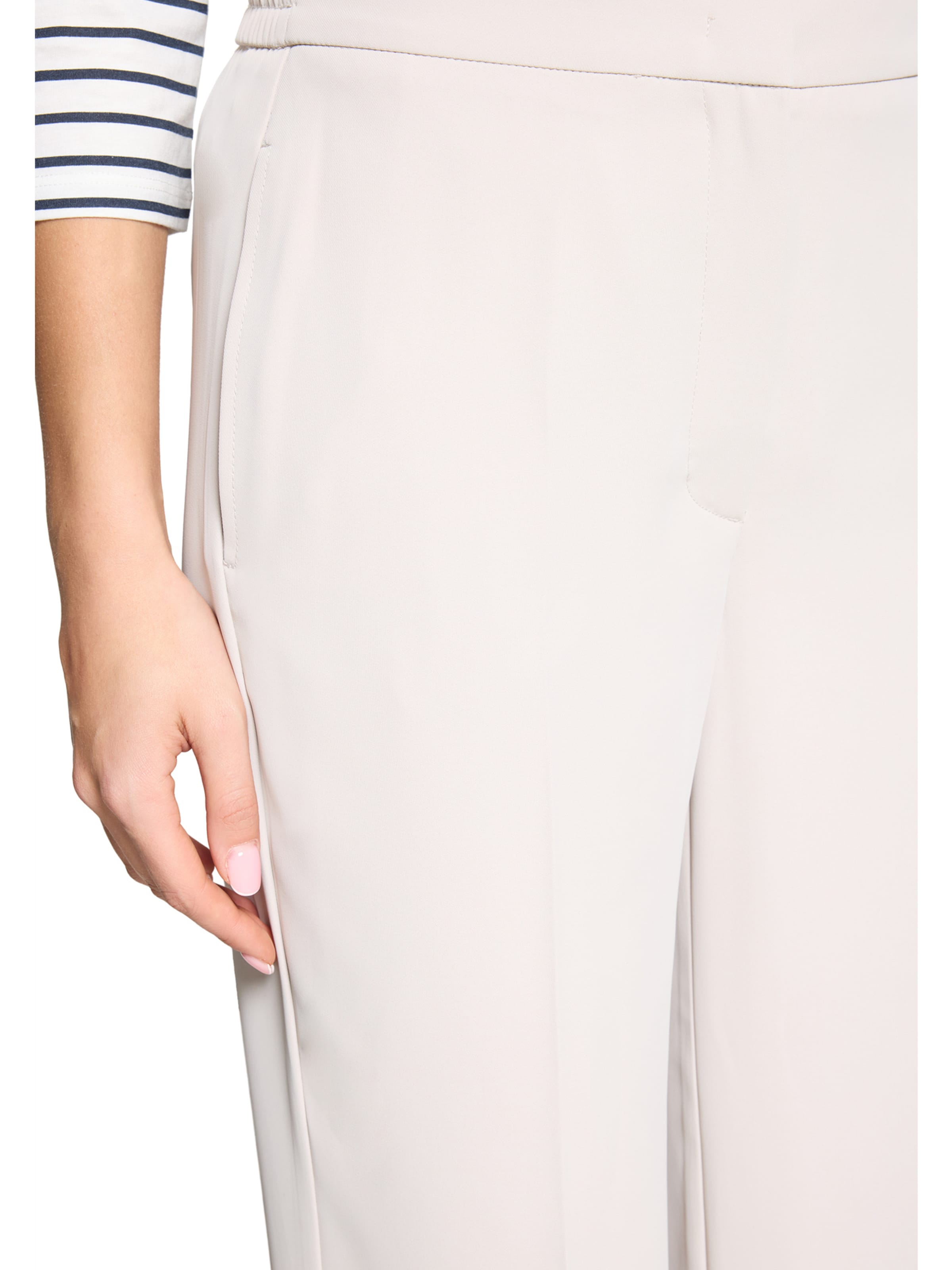 Betty Barclay Loose fit Trousers in Beige