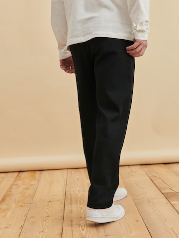 DAN FOX APPAREL Regular Pants 'Roman' in Black