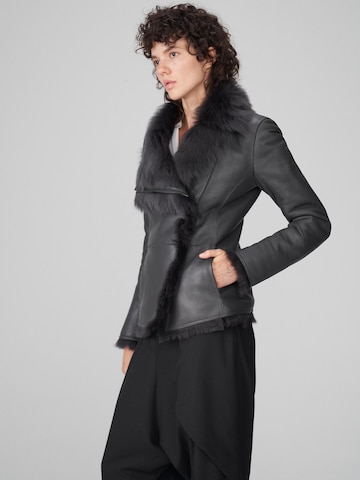 V S P Vinterjakke 'Adila' i grå