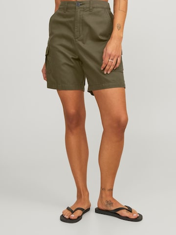 JJXX Regular Shorts 'Holly' in Grün: predná strana