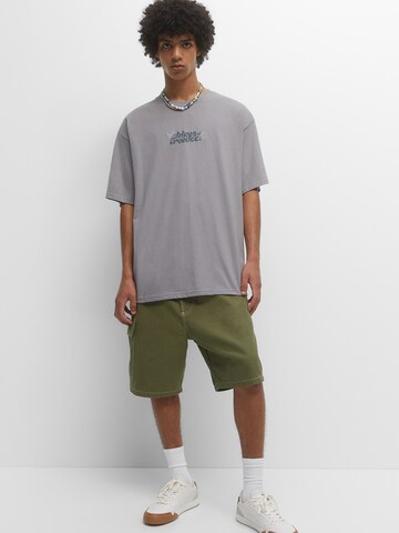 Pull&Bear T-Shirt in Grau