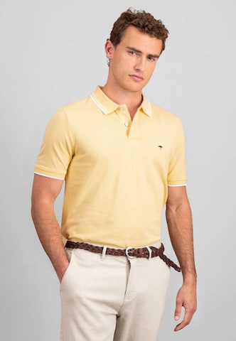 T-Shirt FYNCH-HATTON en jaune : devant