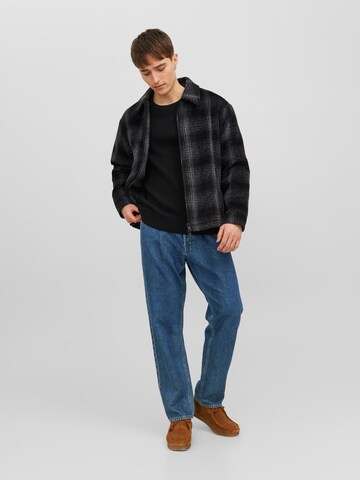 JACK & JONES Φθινοπωρινό και ανοιξιάτικο μπουφάν 'Cole' σε μαύρο