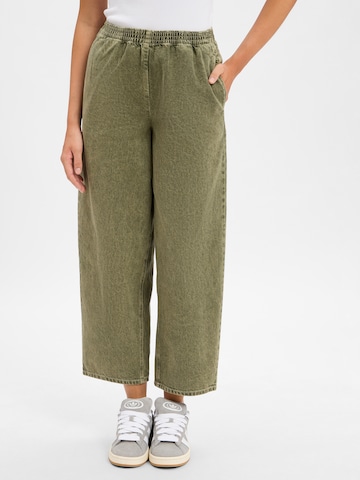 AMERICAN VINTAGE Regular Jeans ' Uzatown ' in Green: front
