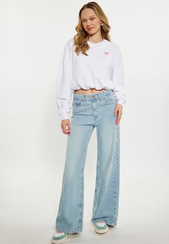 MYMO Sweatshirt in White