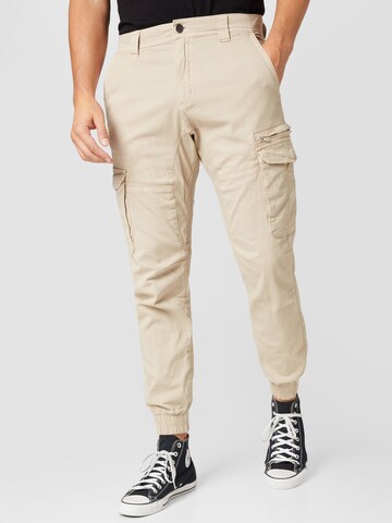 Cotton On Tapered Cargo trousers in Beige: front