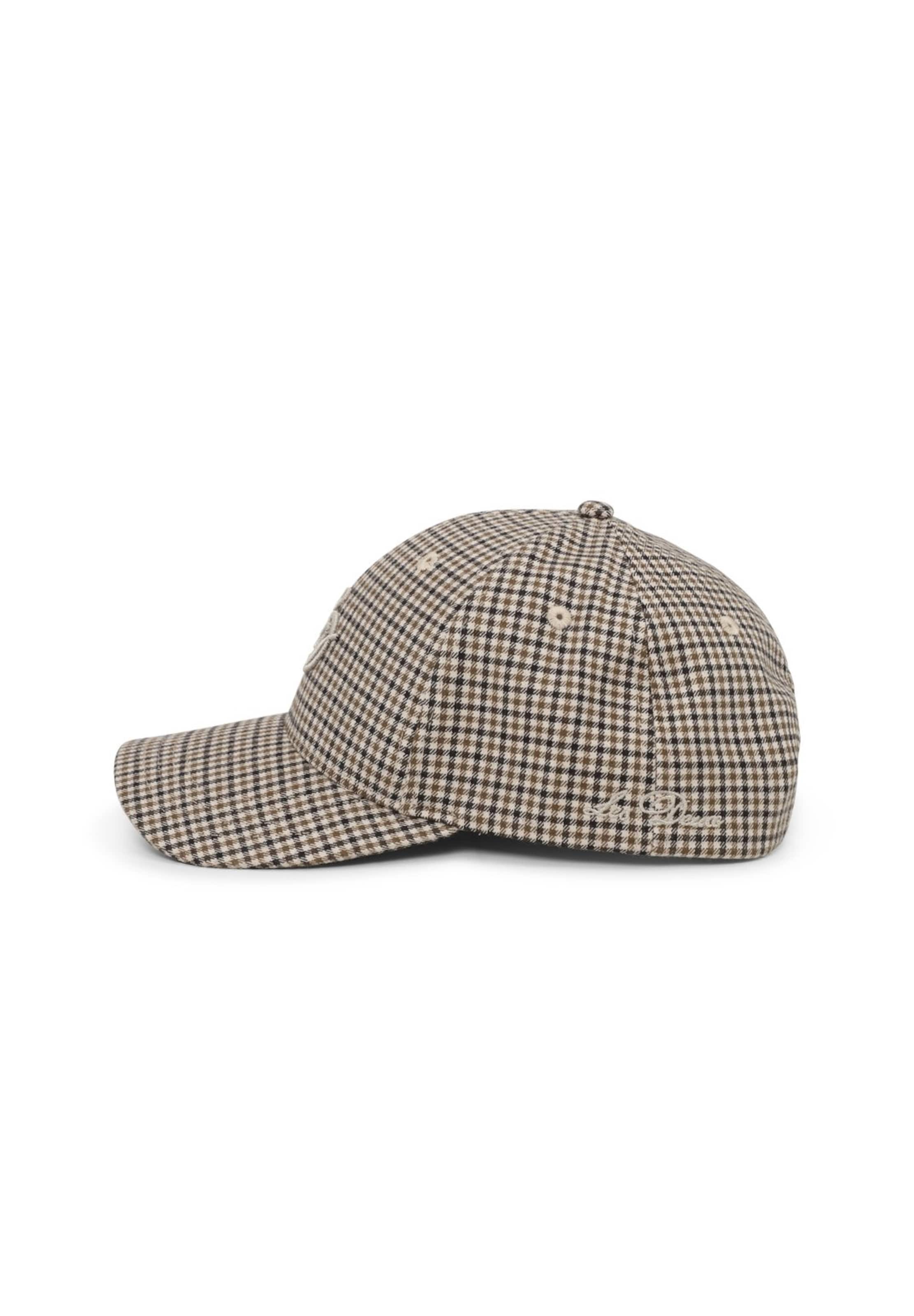 Les Deux Cap in Beige: front