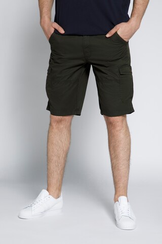 Regular Pantalon cargo STHUGE en vert : devant