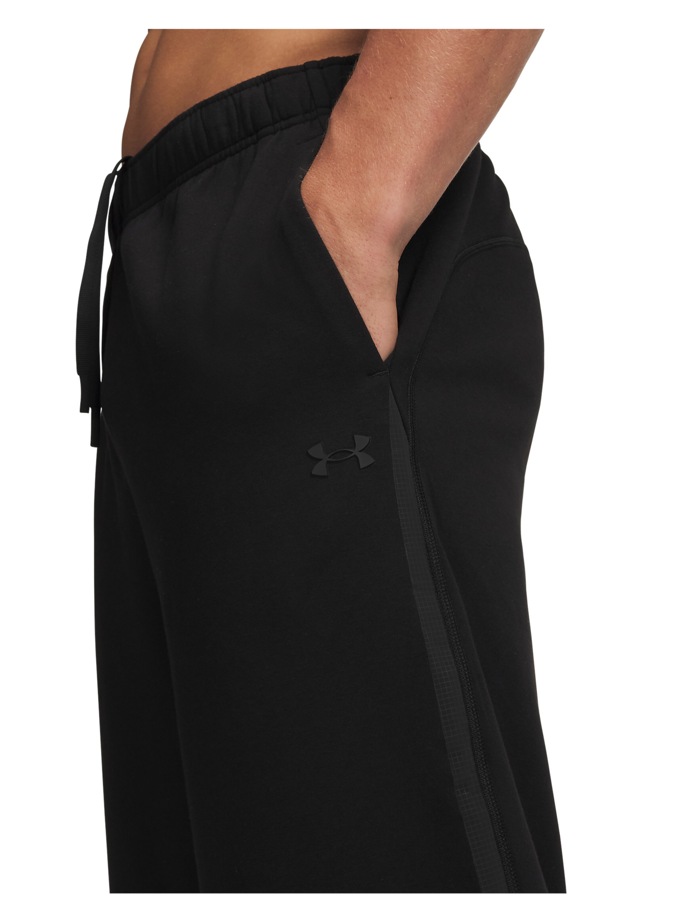 UNDER ARMOUR Tapered Sportbroek 'Unstoppable' in Zwart