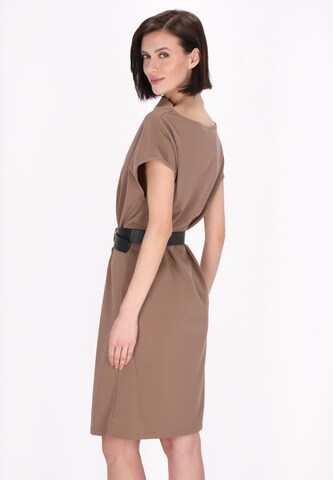 usha BLACK LABEL - Vestido 'Classic Look' en beige