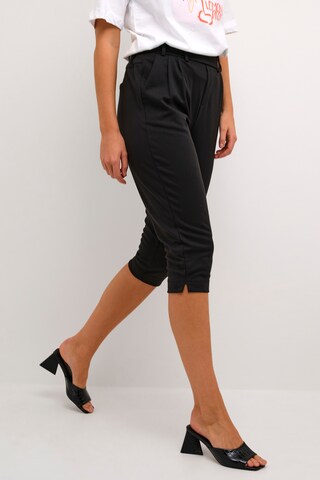 Kaffe Úzky strih Plisované nohavice 'KAJenny' - Čierna