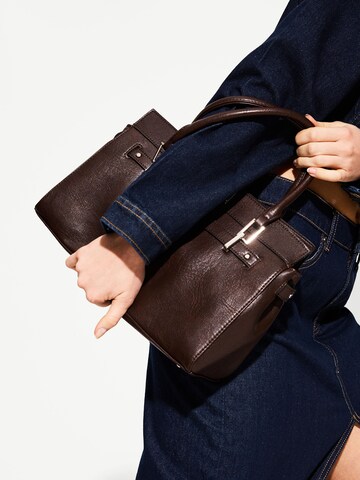 Bershka Handbag in Brown