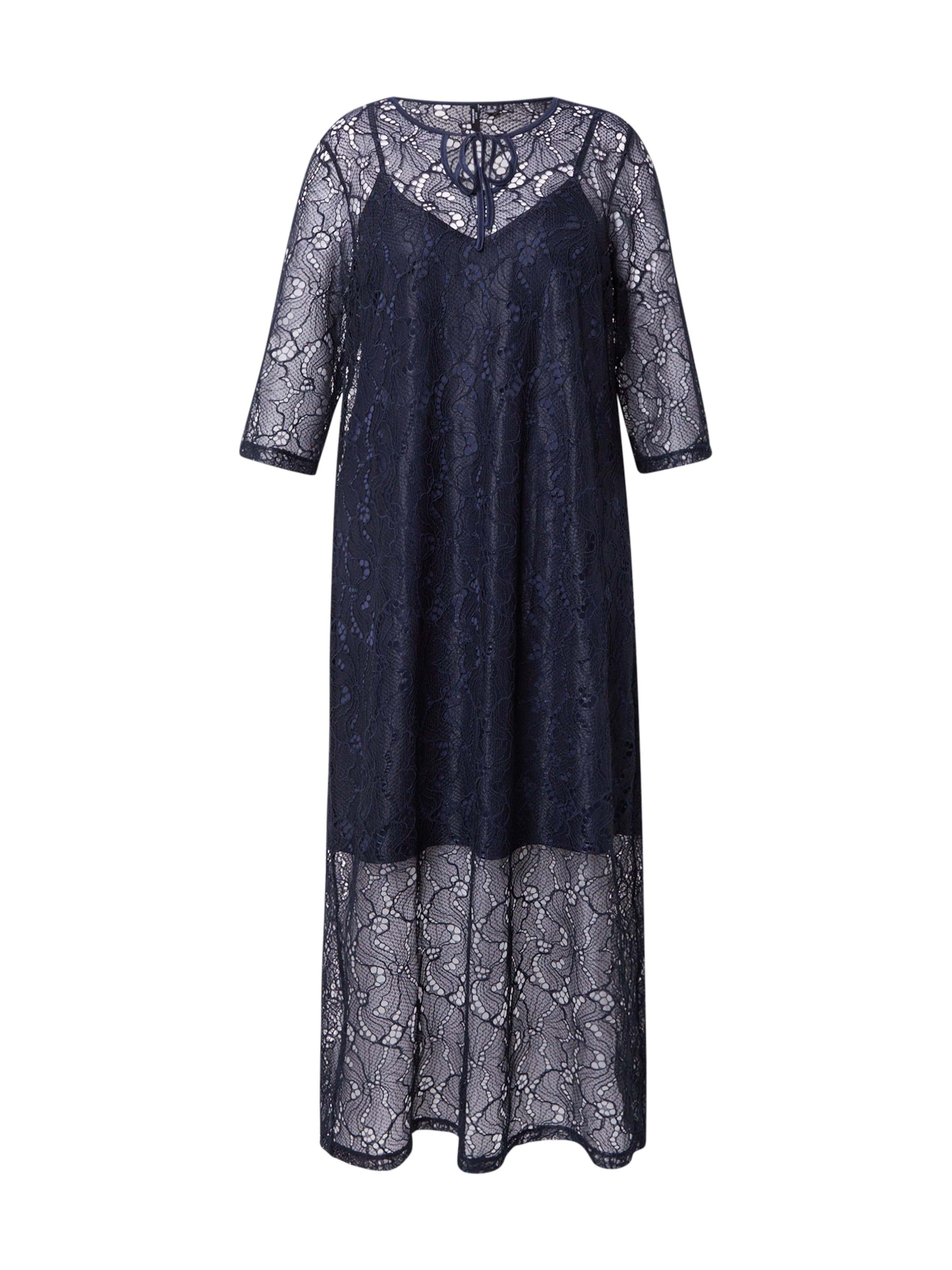 Vero Moda Curve Avondjurk &#x27;VMCSIGNA&#x27; in Blauw: voorkant