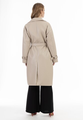 faina Between-seasons coat in Beige