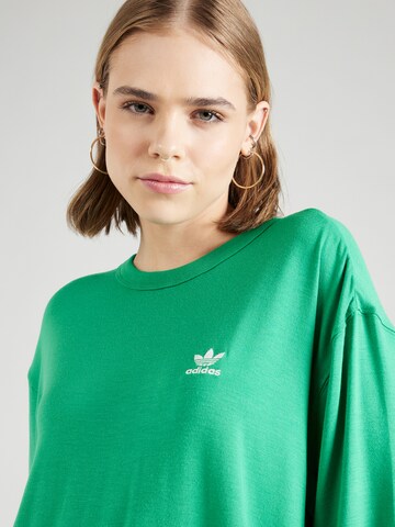 ADIDAS ORIGINALS Oversized shirt 'Trefoil' in Groen