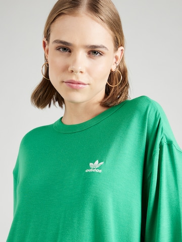 ADIDAS ORIGINALS - Camisa oversized 'Trefoil' em verde