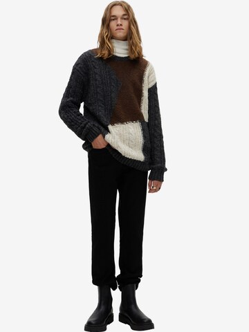 Pull&Bear Sweter w kolorze brązowy