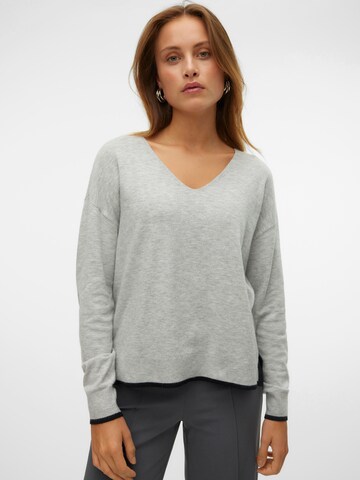 Pull-over 'VMBREEZE' VERO MODA en gris : devant