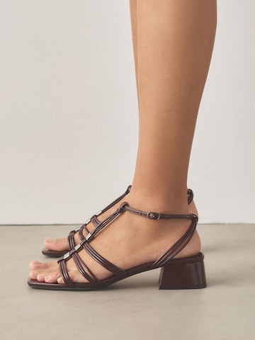 Next Remienkové sandále 'Forever Comfort' - Hnedá