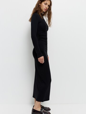 Pull&Bear Sukienka w kolorze czarny