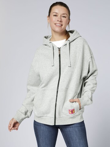 CHIEMSEE Sweatjacke ' aus weichem French Terry ' in Grau: Vorderseite