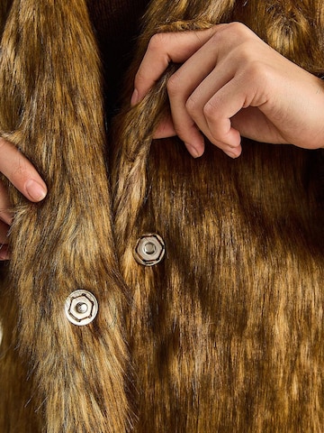 Cappotto invernale di Bianco Lucci in marrone