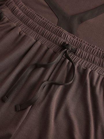 B by Ted Baker Πιτζάμα σε καφέ