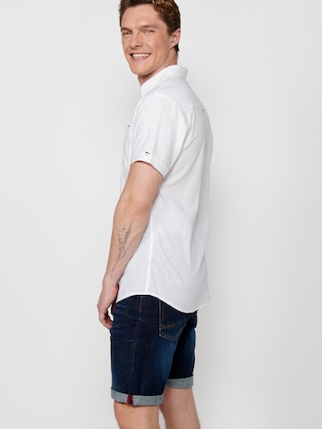 KOROSHI - Ajuste regular Camisa en blanco