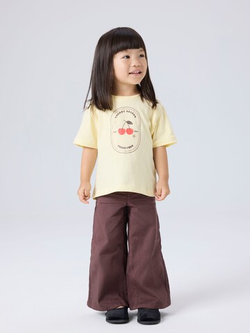 T-Shirt 'NMFKATRINA' NAME IT en jaune : devant