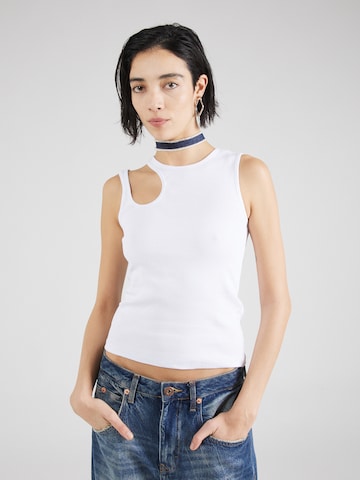 PIECES Top 'Donsa' in White: front