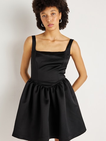 Gina Tricot Obleka | črna barva