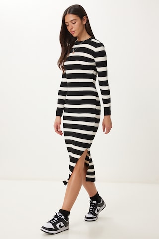Rochie tricotat de la Happiness İstanbul pe negru