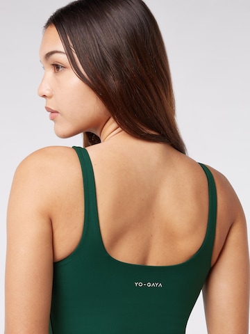 YO-GAYA Sporttop 'Sculpting Top' in Groen