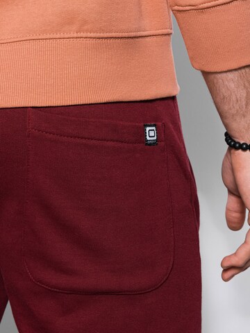 Effilé Pantalon 'P946' Ombre en rouge