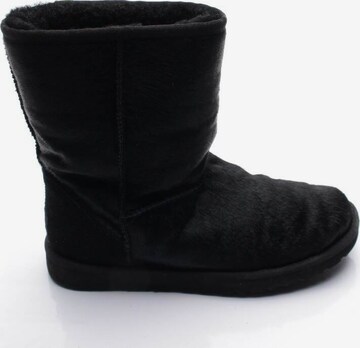 UGG Dress Boots in 40 in Black: front