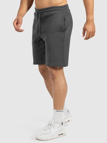 Regular Pantalon de sport ' Chaise ' Smilodox en gris