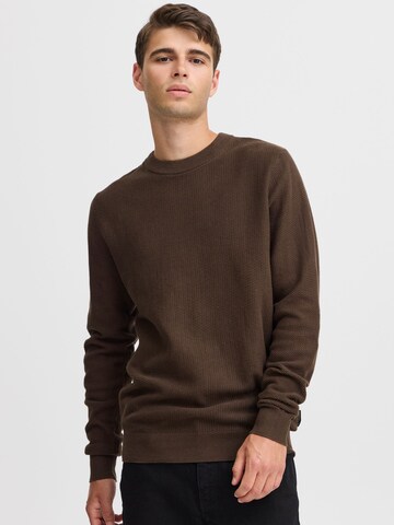 Pull-over 'Karl' Casual Friday en marron : devant