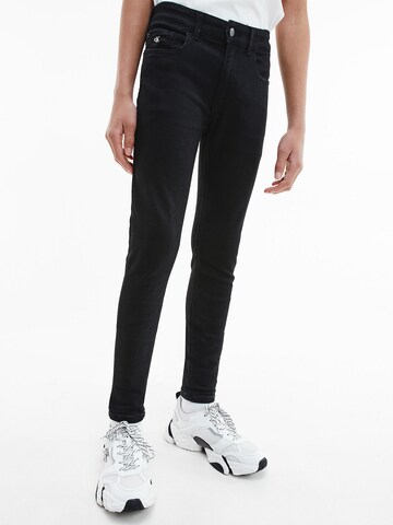 Calvin Klein Jeans Скинни Джинсы в Черный: спереди