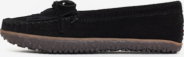 Mocasini 'Kilty' de la Minnetonka pe negru: față