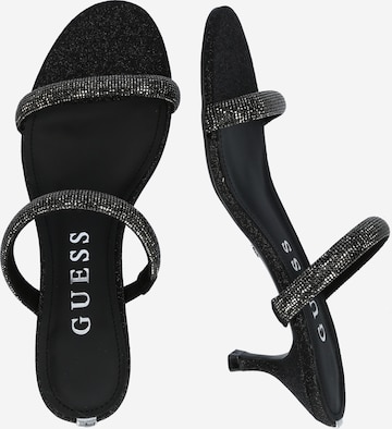 GUESS - Zapatos abiertos 'Glitze' en negro