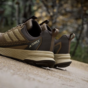 ADIDAS TERREX Полуботинки 'Tracefinder 2' в Коричневый