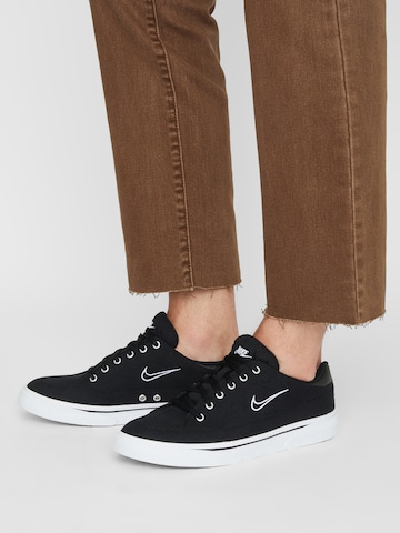 Nike Sportswear - Sapatilhas baixas 'Retro' em preto