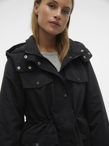 VERO MODA Winter parka 'ROANE' in Black