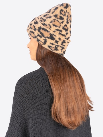 Seasons of April Beanie ' VEYA' in Brown